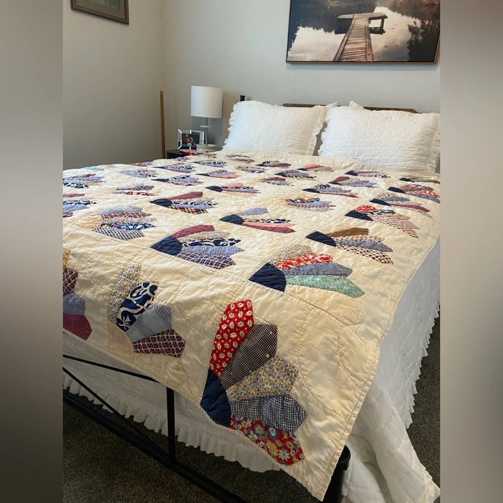 Handmade Fan Quilt 62”/72” in Blues and Reds 💙❤️🩵🤍